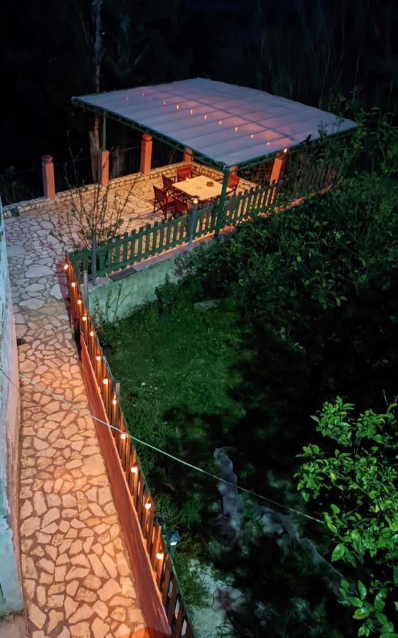 Eleni'S Traditional House In Agrafi Agrafoi Exterior foto